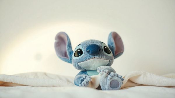 Les meilleures peluches Stitch respirantes pour calmer bébé